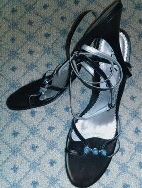 Vintage BCBG Max Azaria leather sexy shoes